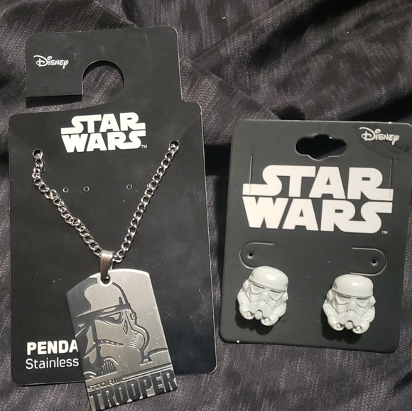 Star Wars Jewelry - Starwars stormtrooper earrings and necklace set